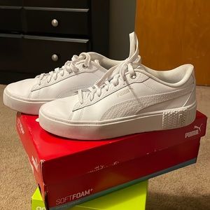 Puma soft foam shoes